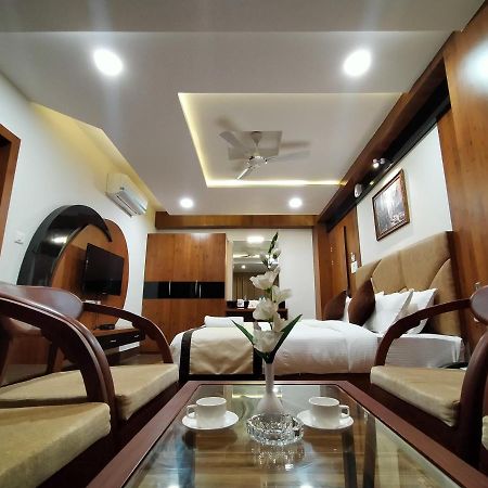 Hotel Royal City Siliguri Esterno foto