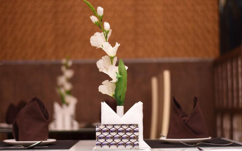 Hotel Royal City Siliguri Esterno foto