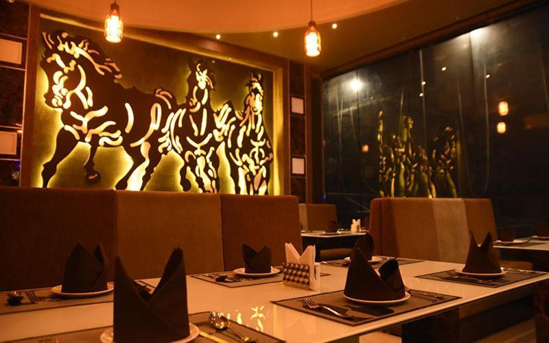 Hotel Royal City Siliguri Esterno foto