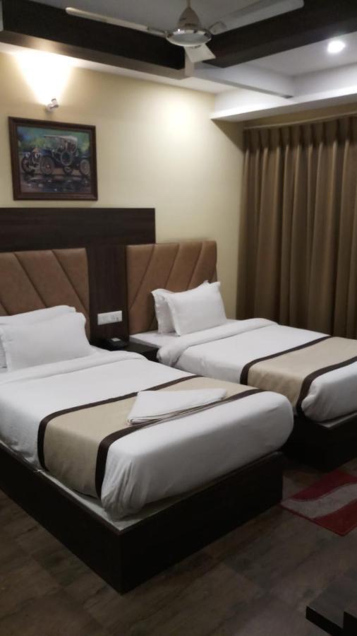 Hotel Royal City Siliguri Esterno foto