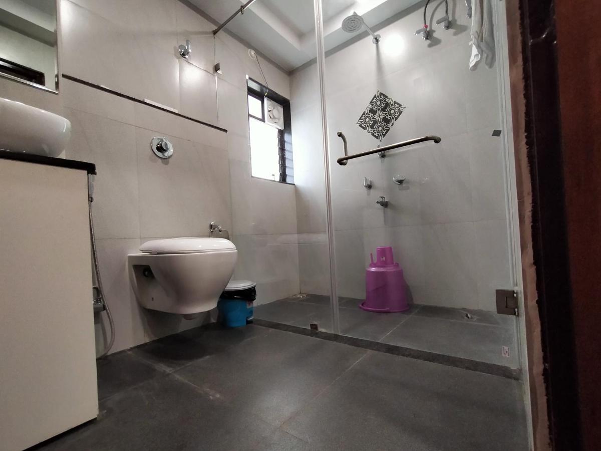 Hotel Royal City Siliguri Esterno foto