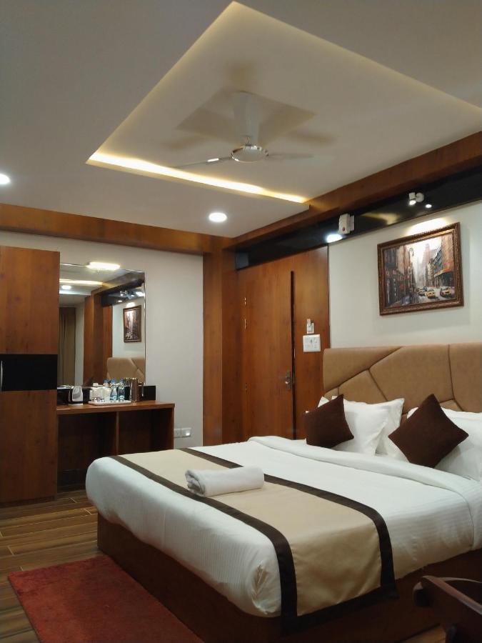 Hotel Royal City Siliguri Esterno foto