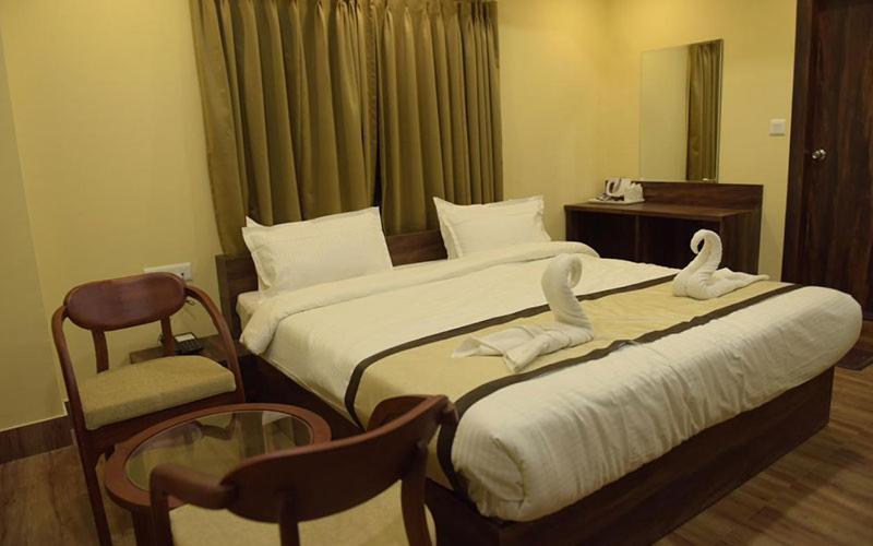 Hotel Royal City Siliguri Esterno foto