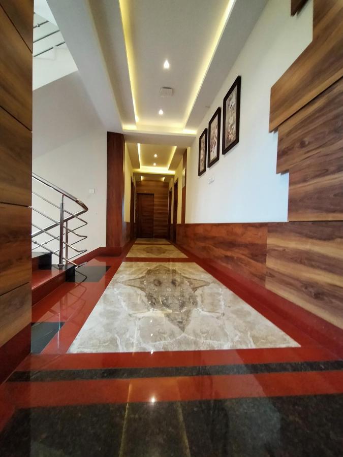 Hotel Royal City Siliguri Esterno foto